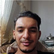 Tengo titulos, de la ESO(Educación Secundaria Obligatoria) y titulo de bachiller de ciencias. Actualmente estudio el grado de ingeniería electrónica de comunicaciónes